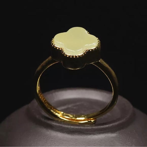 Certified Nephrite Jade Clover Ring Size Adjustable - Fine Prosperity Piece! - Picture 5 of 9